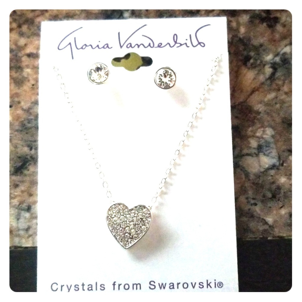 ***NIP***(New in package) Swarovski crystals set